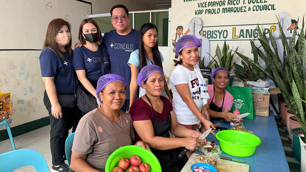 Supporting Community Health in Manila: Conexus Volunteers with ACAP