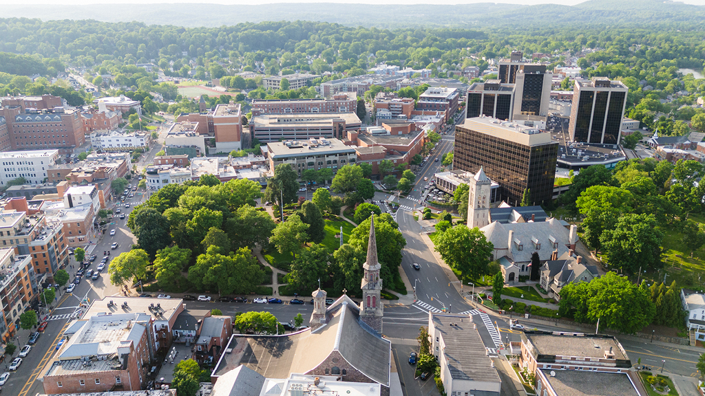 Nursing in Morristown, NJ: Where City Access Meets Suburban Comfort
