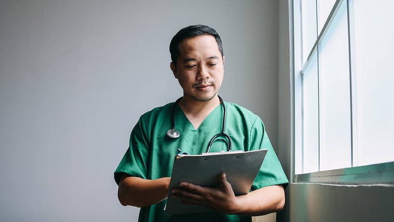 What to Consider When Exploring Nursing Careers Across Europe and the United States